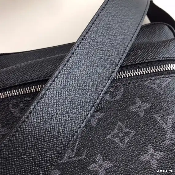 WIS Louis Messenger Vuitton 0420